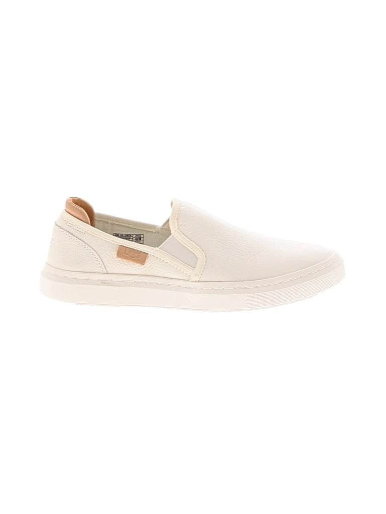 Pre-owned Ugg Sneakers In White