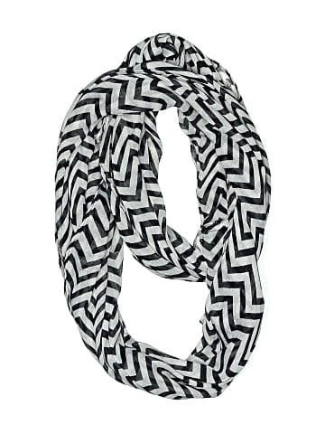 Tamsc Scarf (view 1)