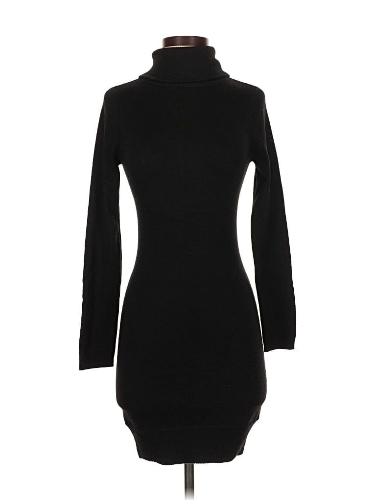 Pre-owned Bisou Bisou Turtleneck Sweater In Black