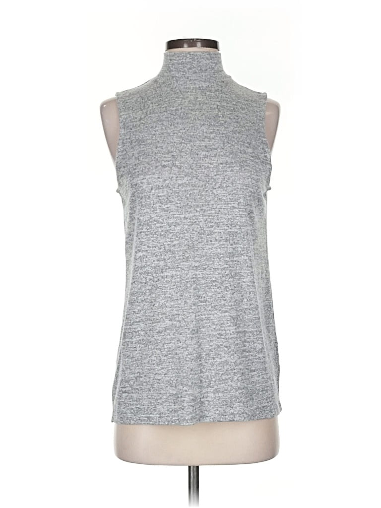 Pre-owned Gap Outlet Sleeveless T-shirt In Gray