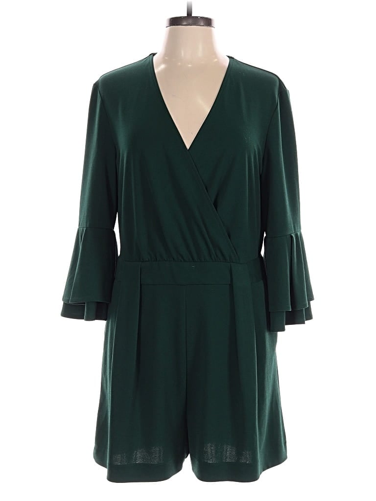 Pre-owned New York And Company Romper In Green