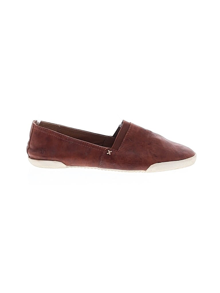 Pre-owned Frye Flats In Brown