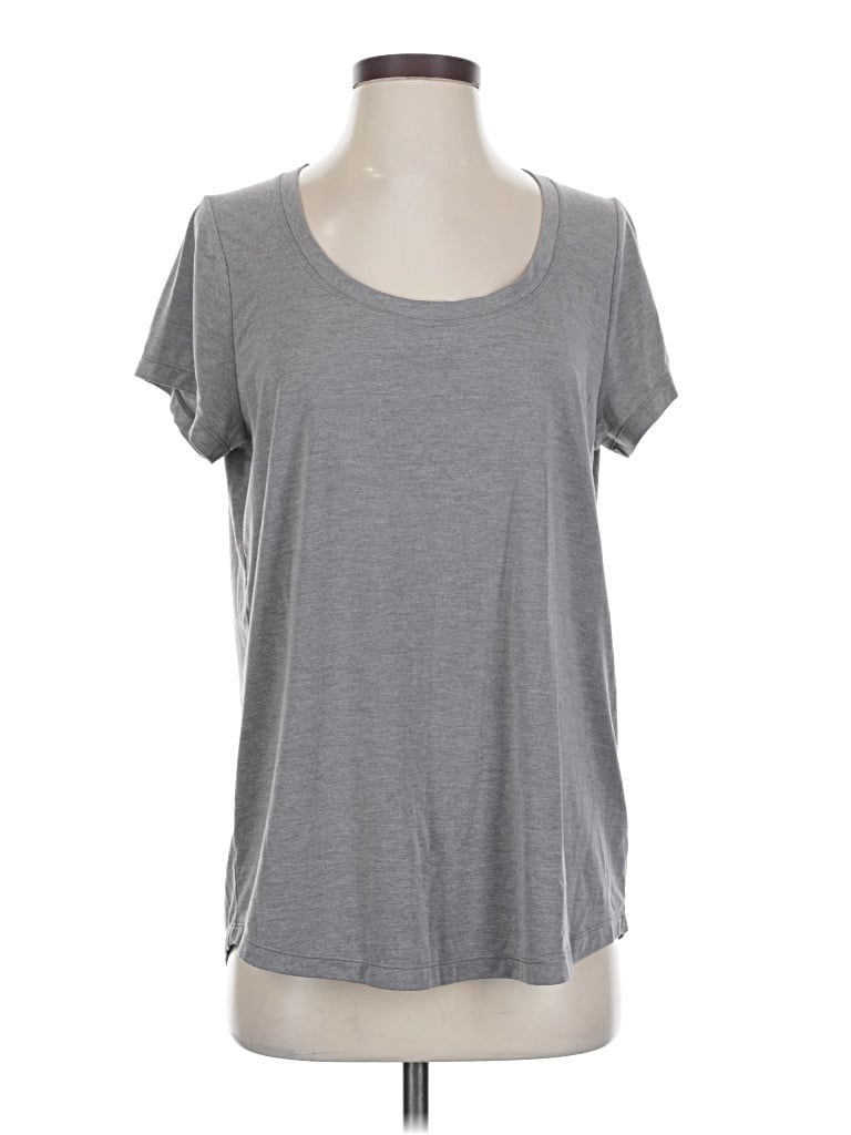 Pre-owned Athleta Short Sleeve T-shirt In Gray