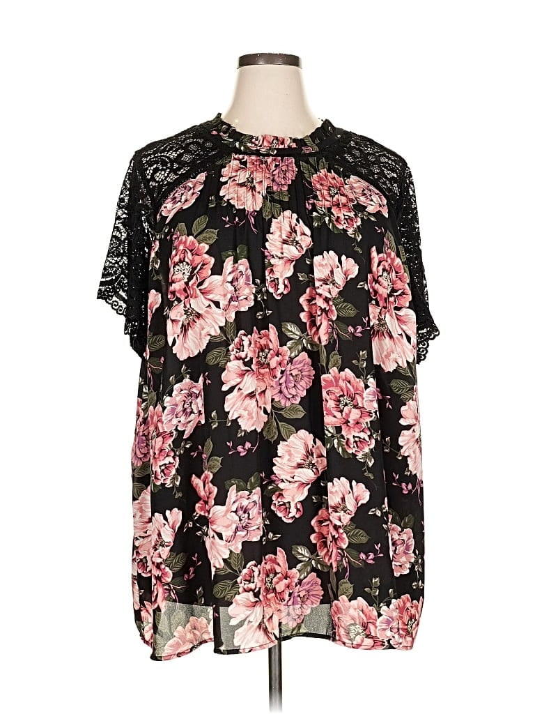 Pre-owned Torrid Short Sleeve Blouse In Black