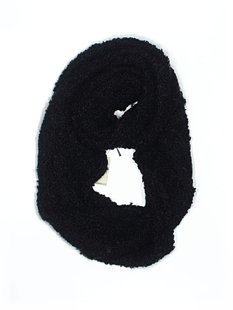 Express Scarf In Black
