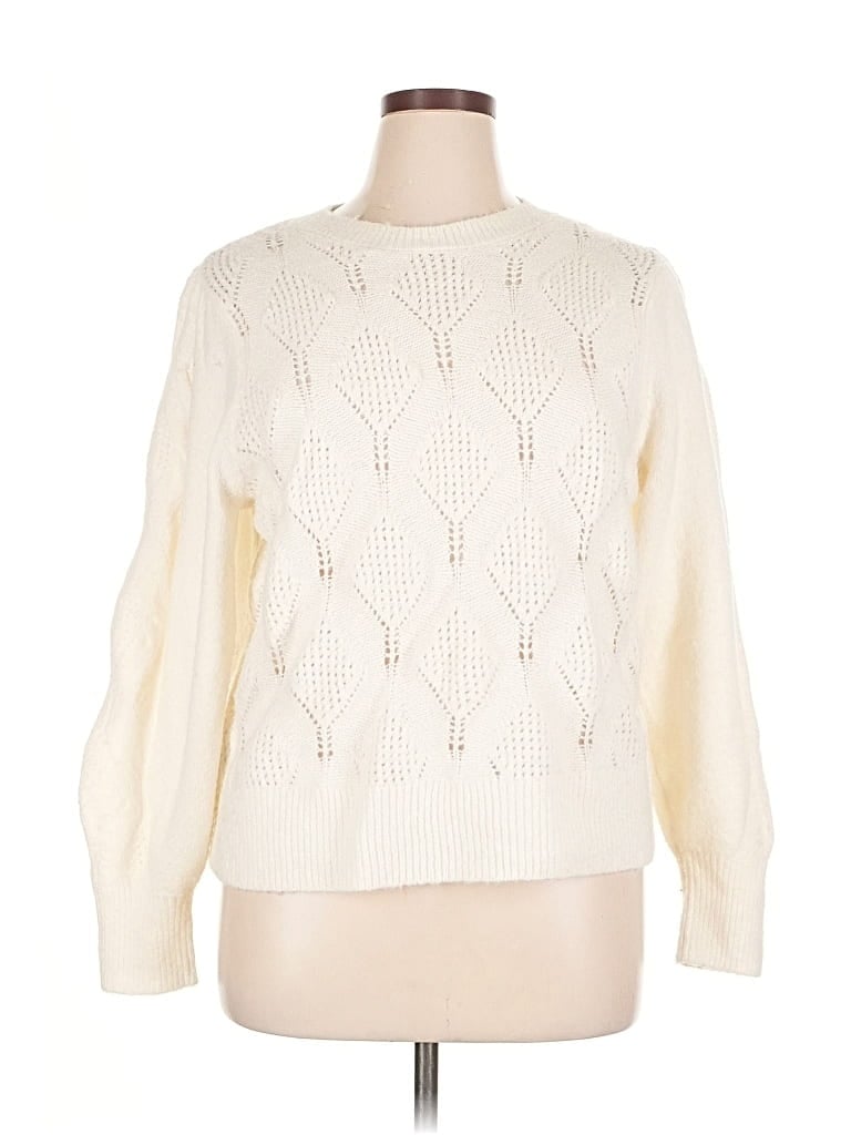Pre-owned Old Navy Pullover Sweater In White