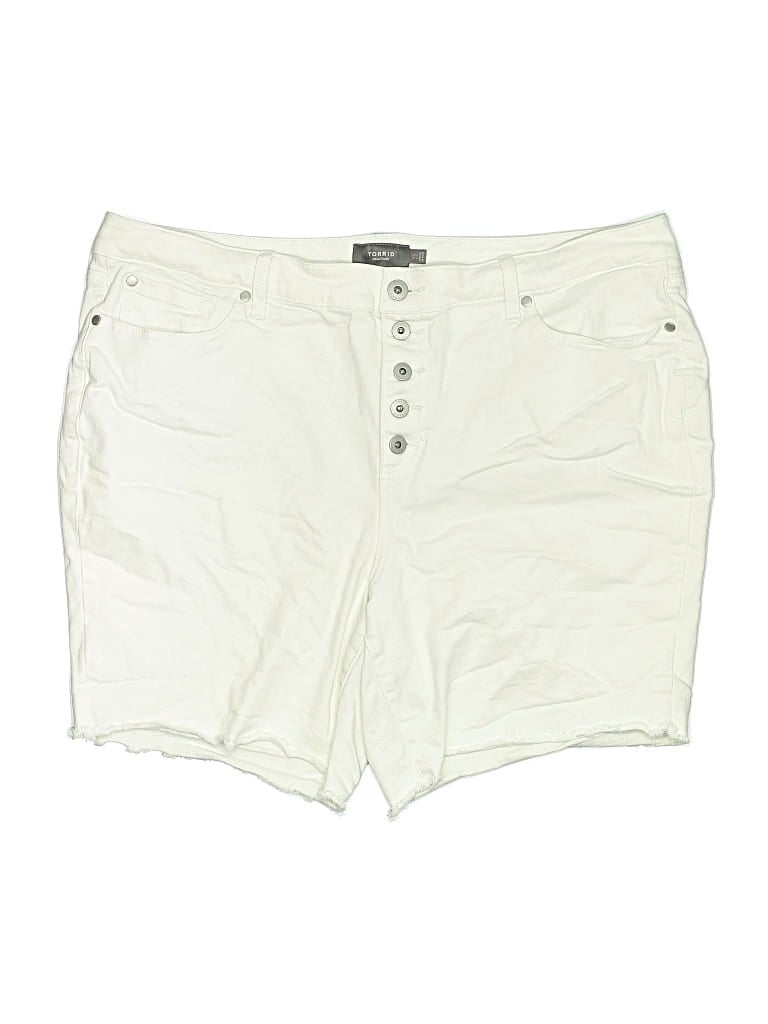 TORRID Pre-owned Shorts In White