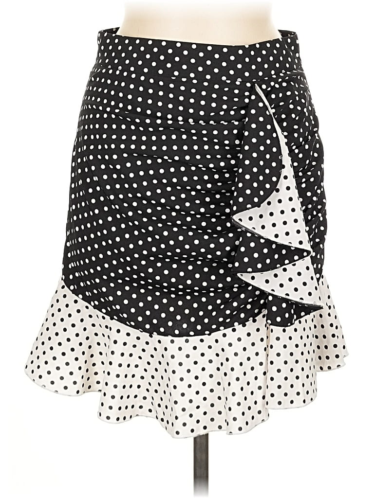 Pre-owned Boohoo Casual Skirt In Black