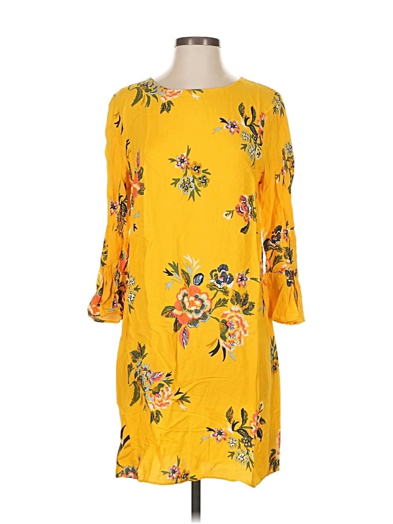 Pre-owned Old Navy Casual Dress In Yellow
