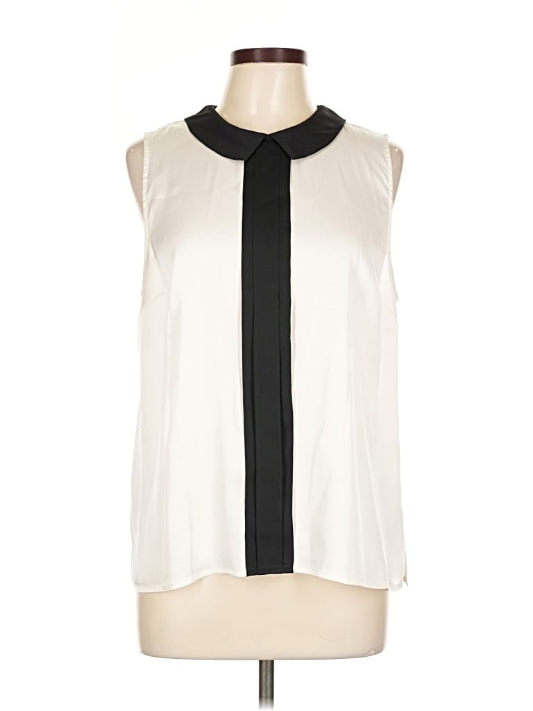 Pre-owned Vince Camuto Sleeveless T-shirt In White