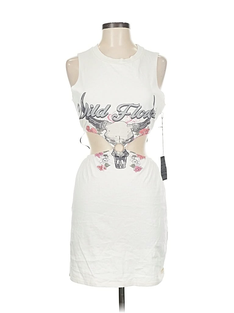 Forever 21 Casual Dress In White