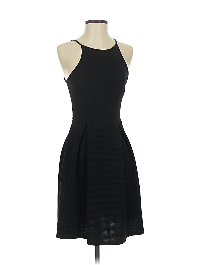 Pre-owned Soprano Cocktail Dress In Black