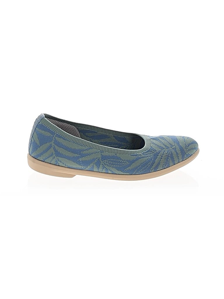 Pre-owned Life Stride Flats In Blue