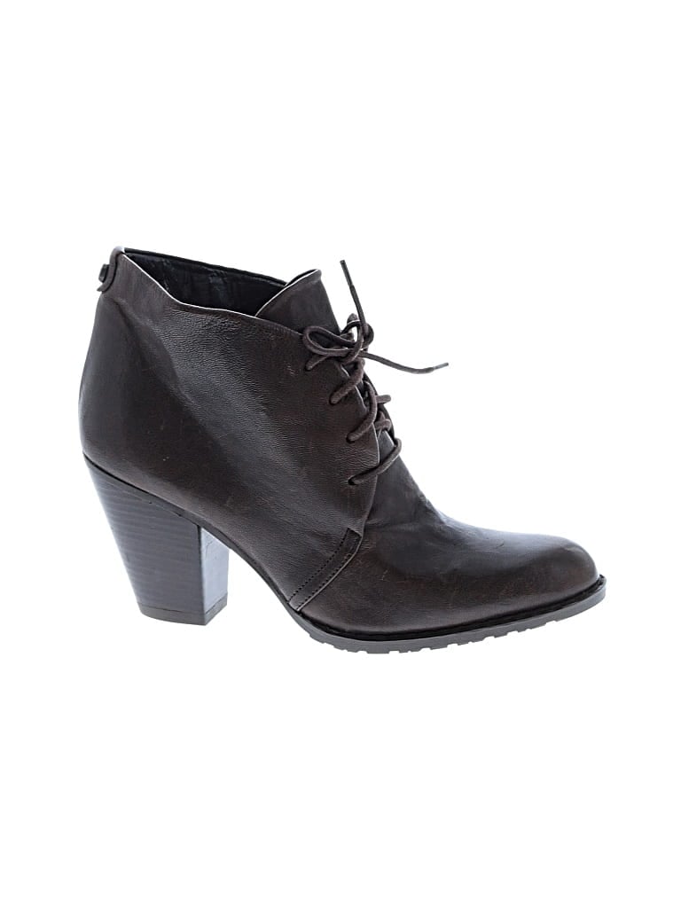 Pre-owned Stuart Weitzman Ankle Boots In Brown