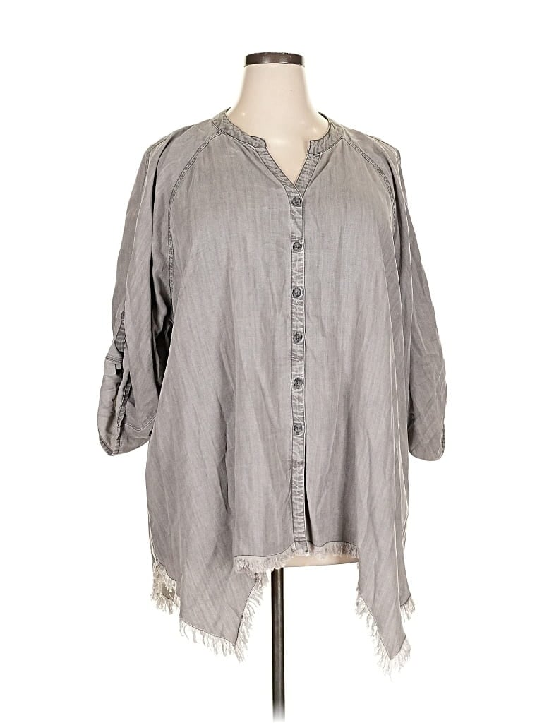 Hester & Orchard 3/4 Sleeve Button Down Shirt In Gray