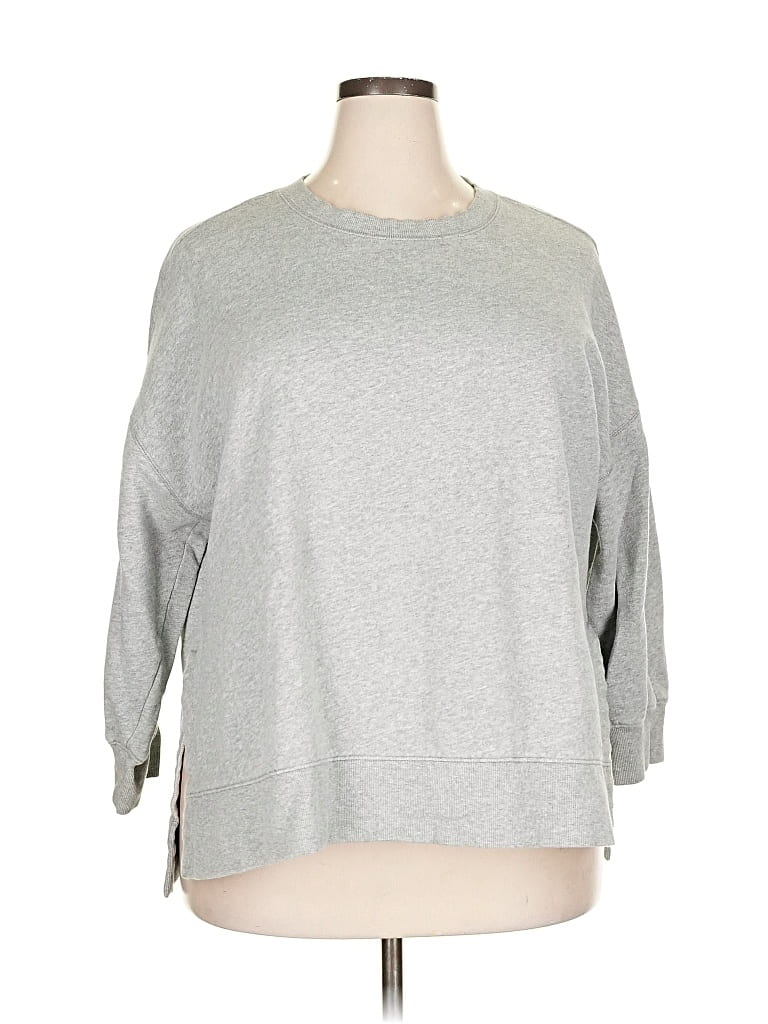 Pre-owned Old Navy Sweatshirt In Silver