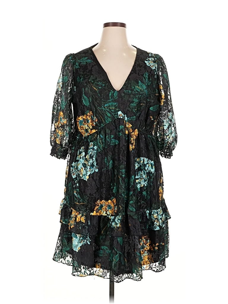 Pre-owned Maison Tara Cocktail Dress In Green