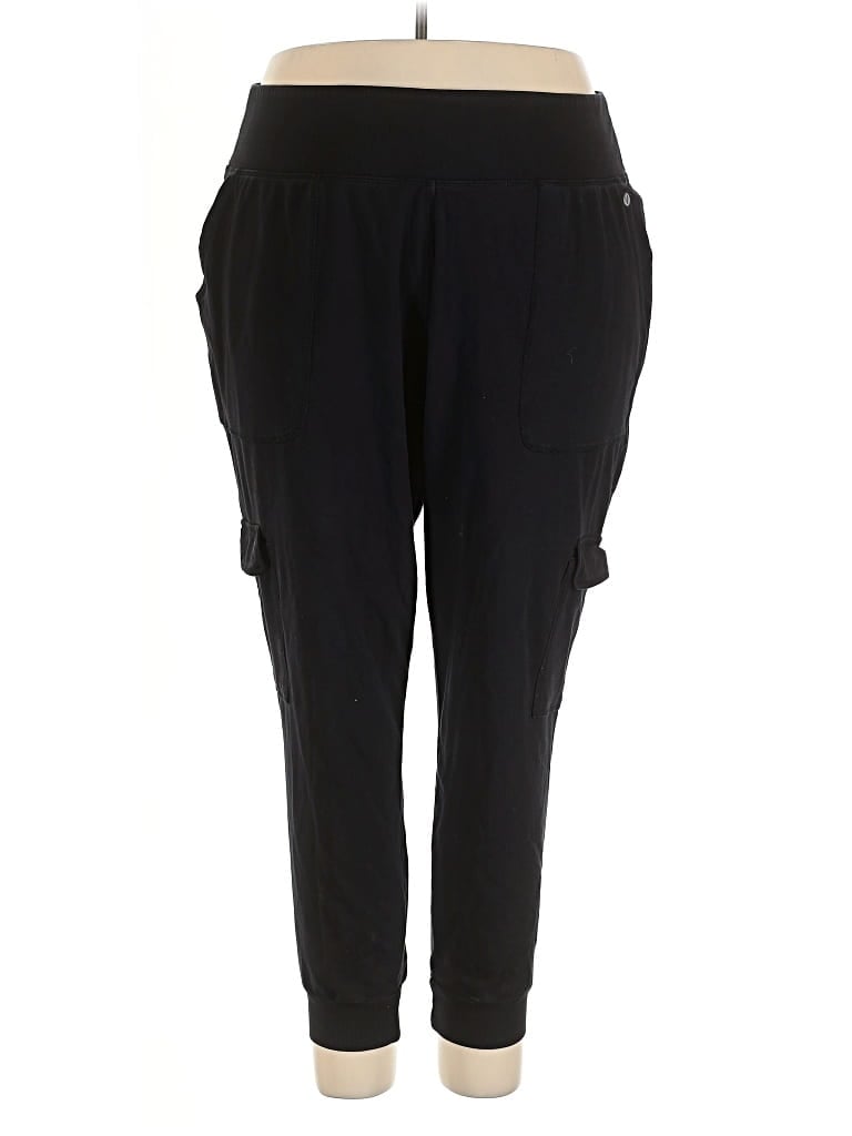 Pre-owned Livi Active Pants In Black