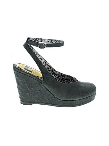 bc Wedges (view 1)