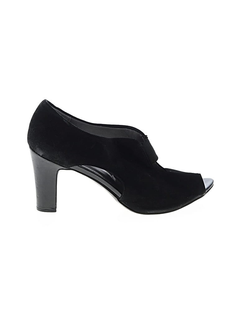 Pre-owned Life Stride Heels In Black