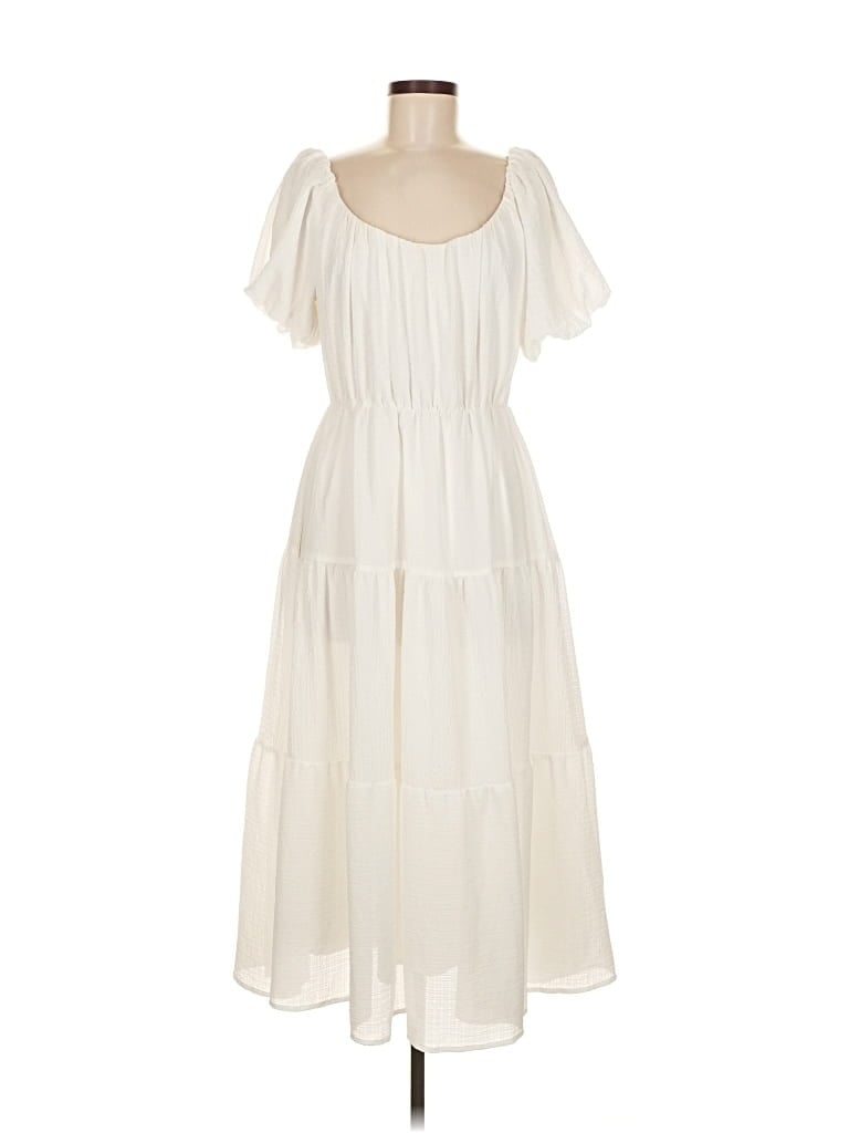 Pre-owned Astr Casual Dress In White