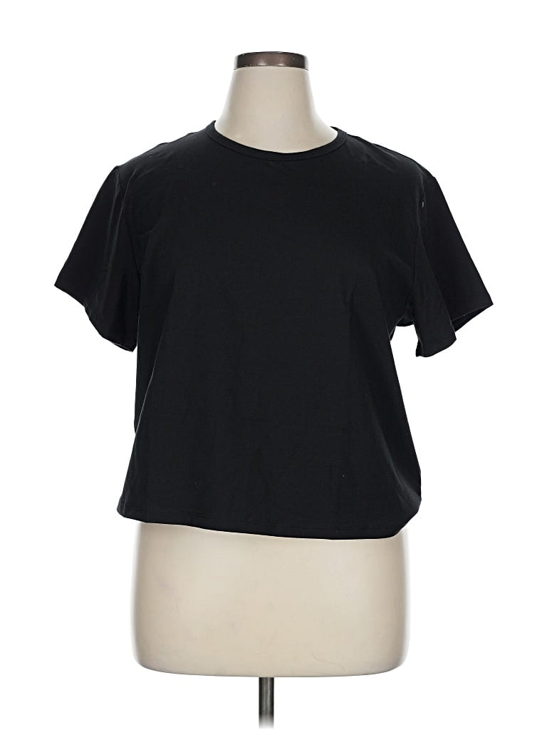 Pre-owned Athleta Short Sleeve T-shirt In Black