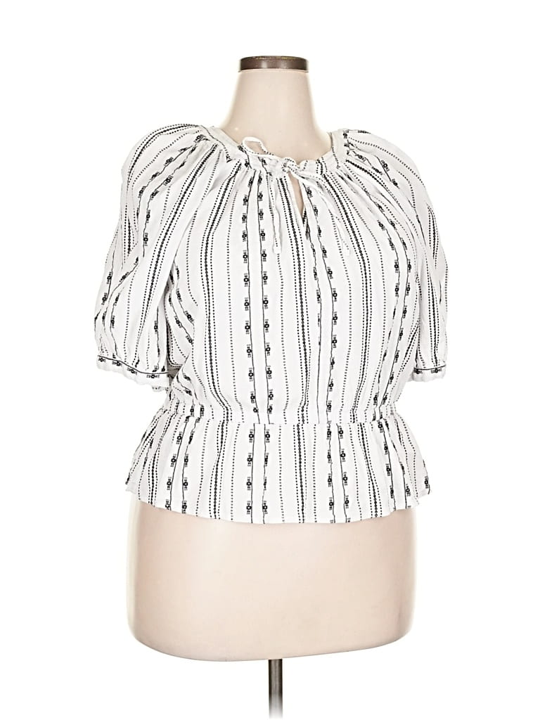 A.N.A. A NEW APPROACH Pre-owned Short Sleeve Blouse In White