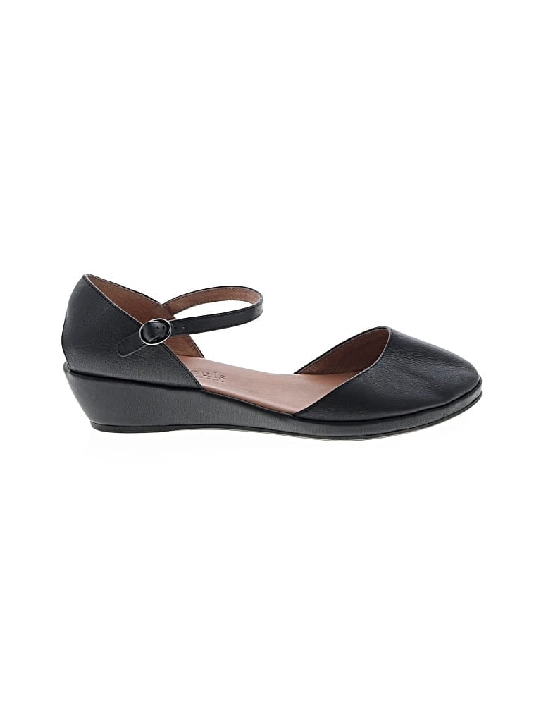 Pre-owned Gentle Souls By Kenneth Cole Wedges In Black
