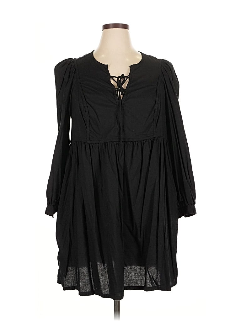 Pre-owned Old Navy Casual Dress In Black