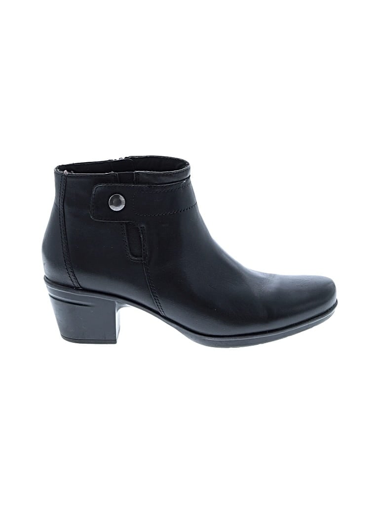 CLARKS Pre-owned Ankle Boots In Black