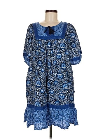 Old Navy Casual Dress (view 1)