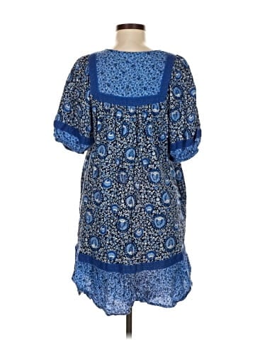 Old Navy Casual Dress (view 2)