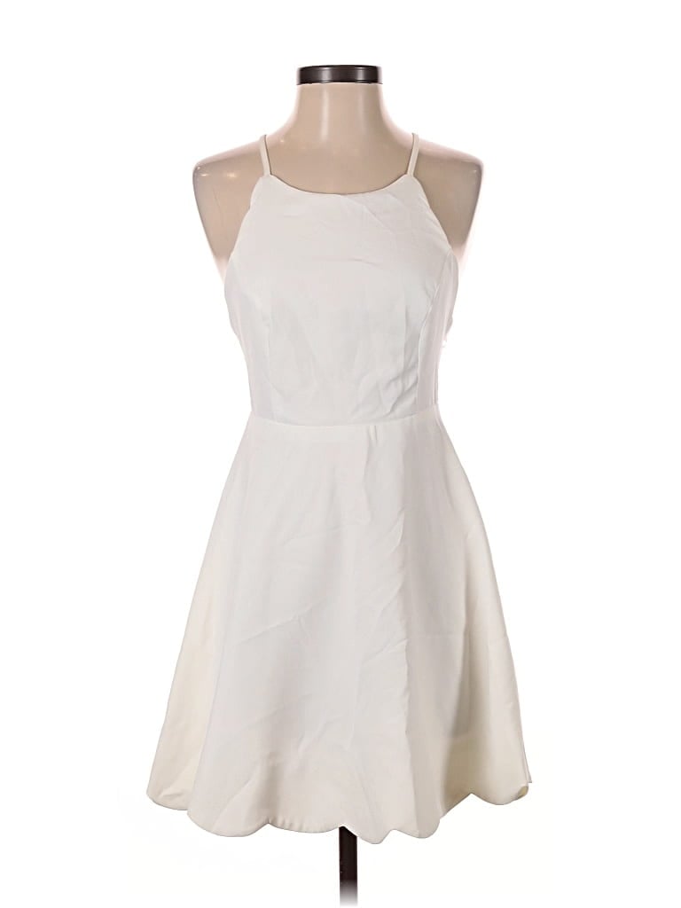 Pre-owned Lulus Casual Dress In White