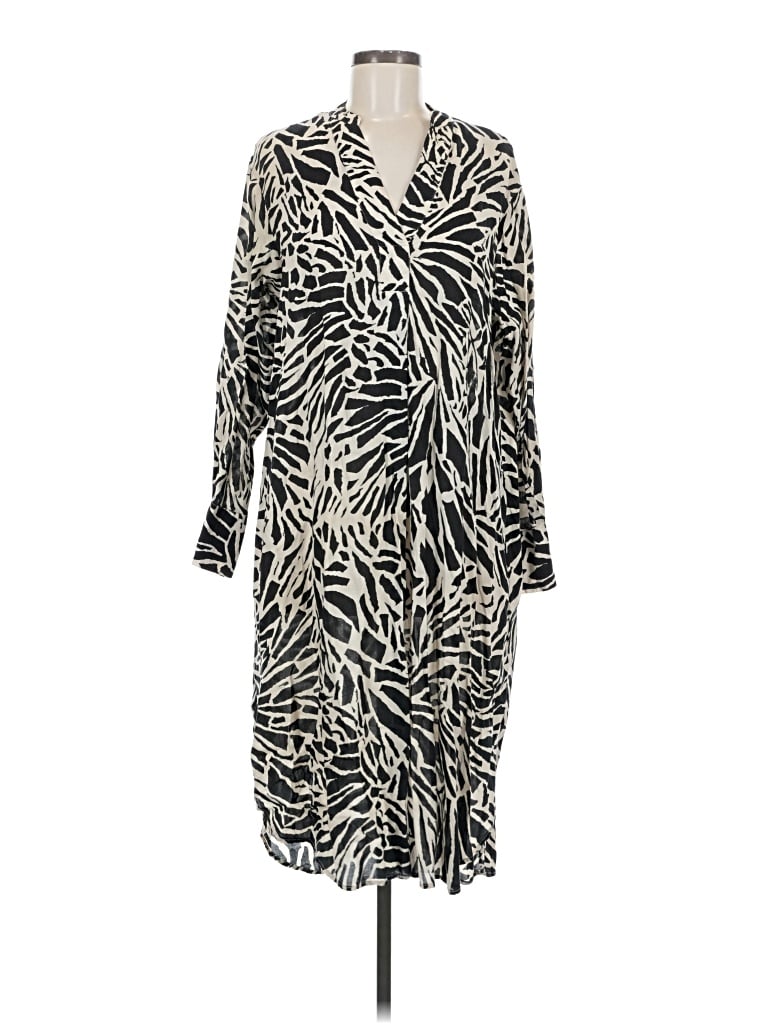 Pre-owned H&m Casual Dress In White