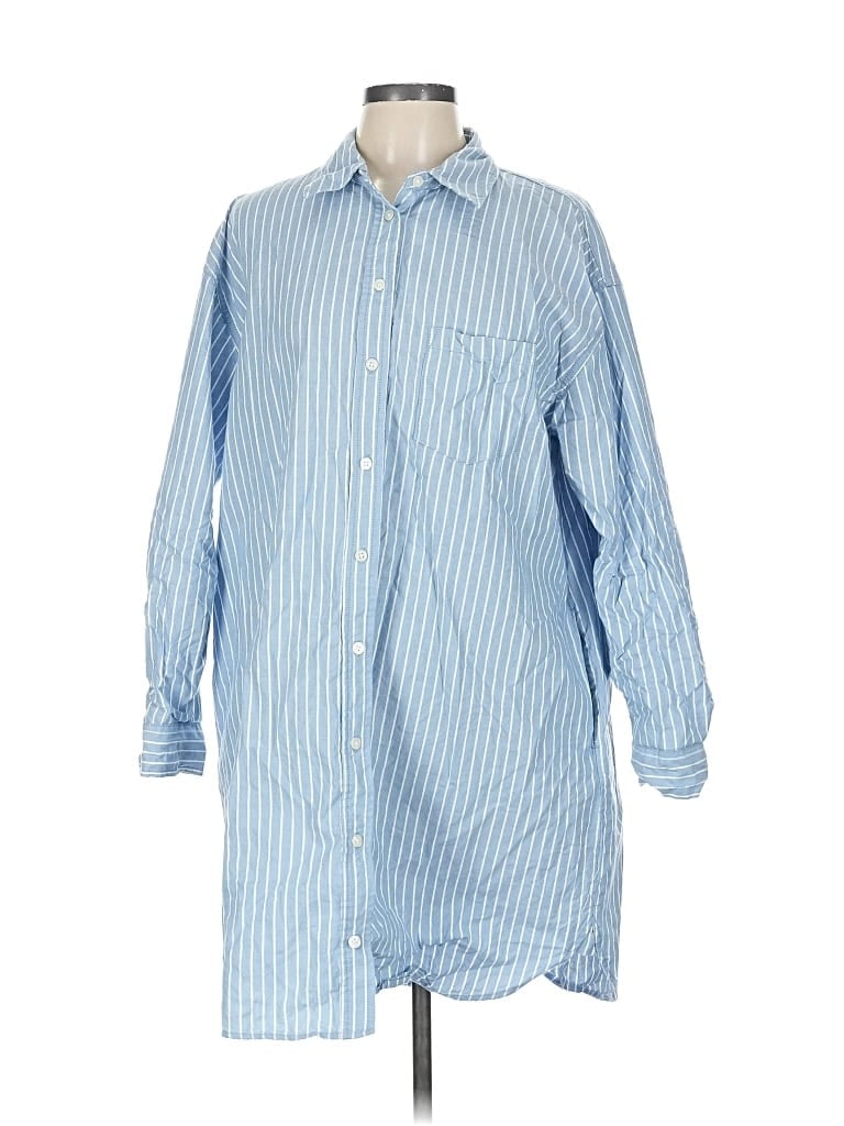 Pre-owned Universal Thread Casual Dress In Blue