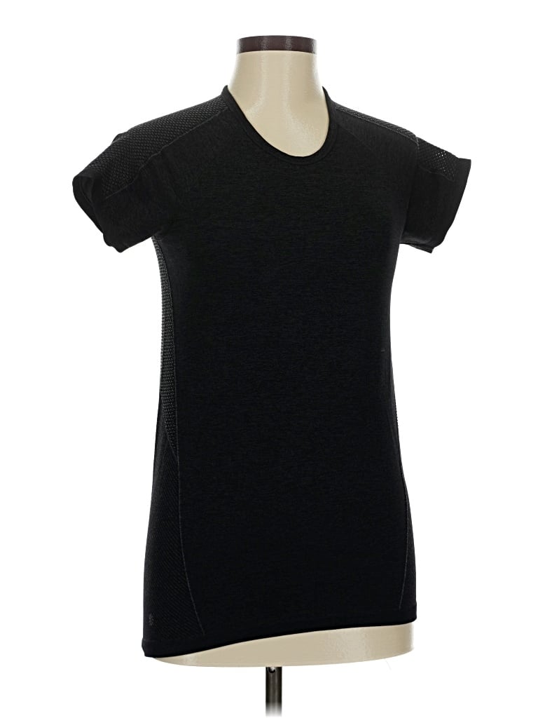 Pre-owned Athleta Short Sleeve T-shirt In Black