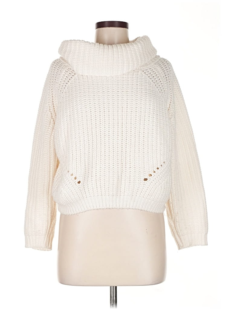Pre-owned Moon & Madison Turtleneck Sweater In White
