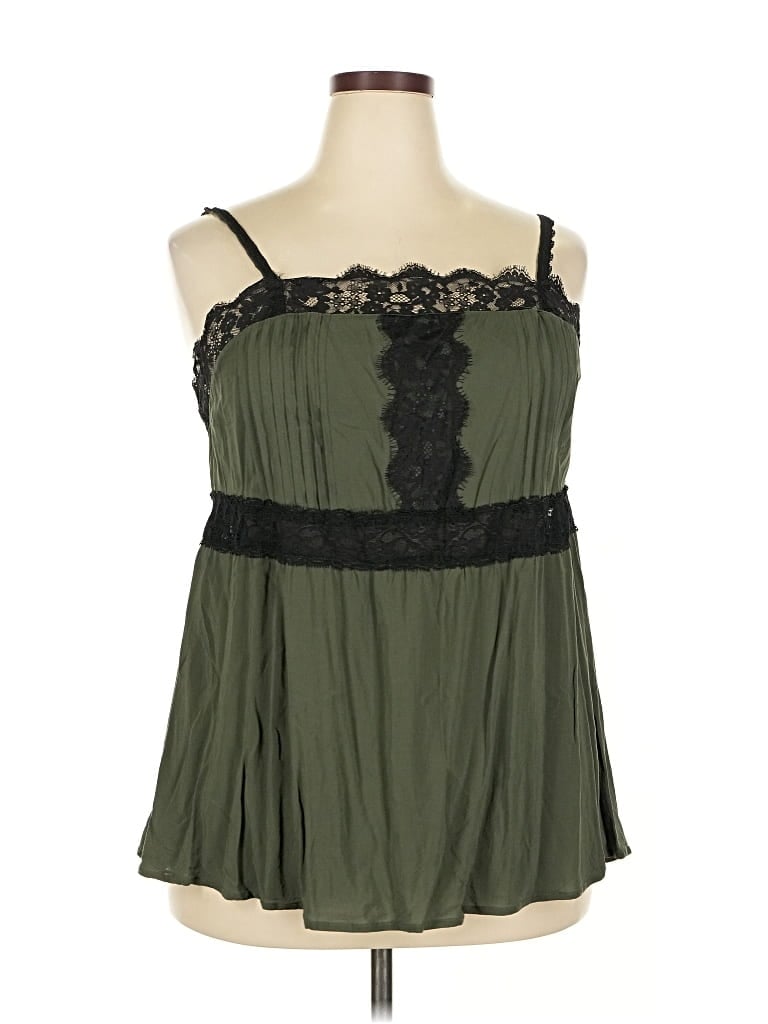 Pre-owned Torrid Tank Top Green Strapless Neckline Tops