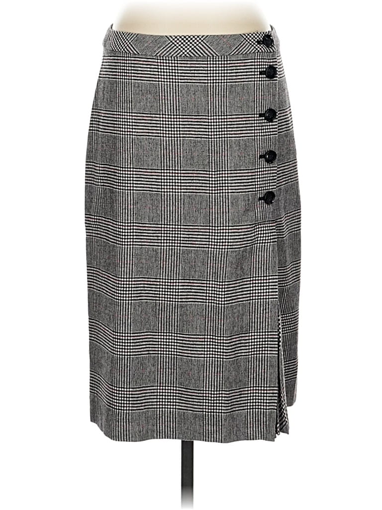 Pre-owned Banana Republic Casual Skirt In Gray
