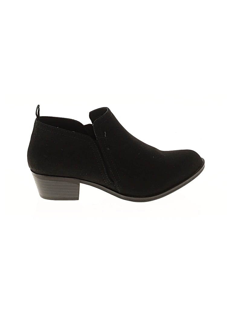 Pre-owned Torrid Ankle Boots In Black