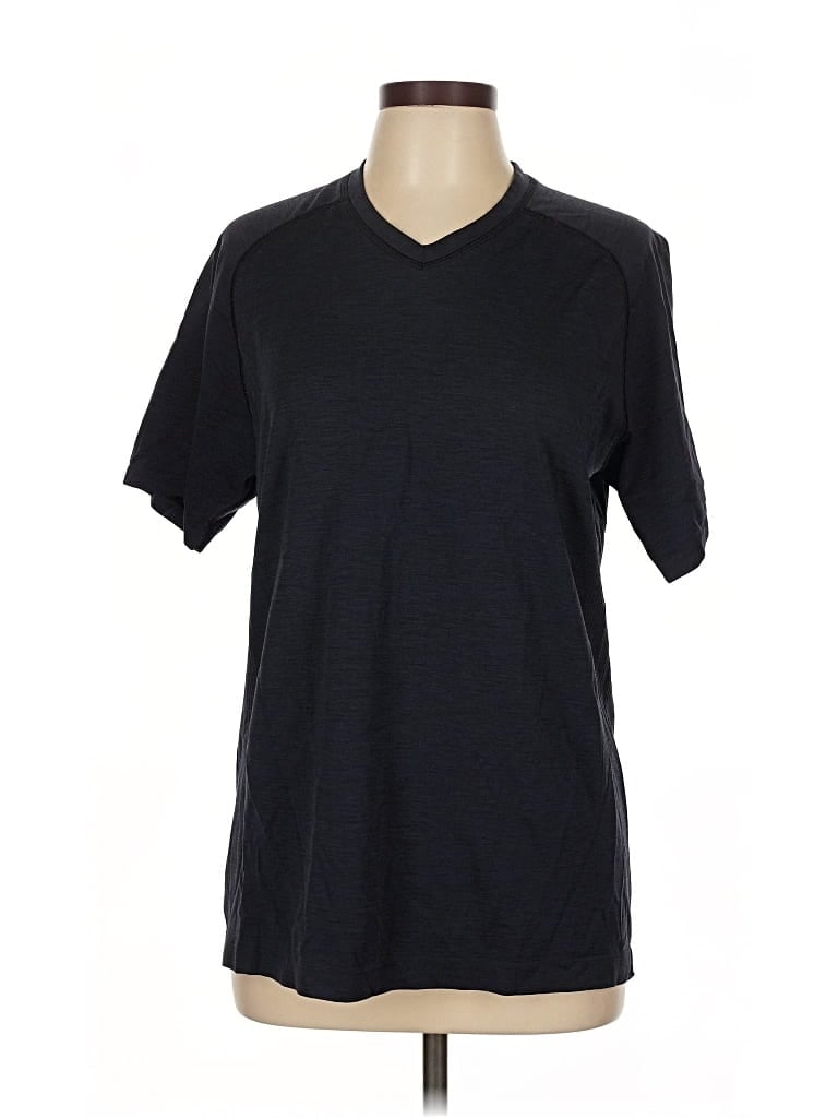 Pre-owned Lululemon Athletica Short Sleeve T-shirt In Black
