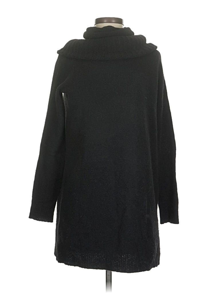 Pre-owned Theory Turtleneck Sweater In Black