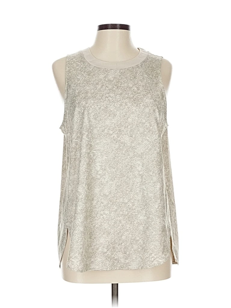 Pre-owned Athleta Sleeveless T-shirt In Silver