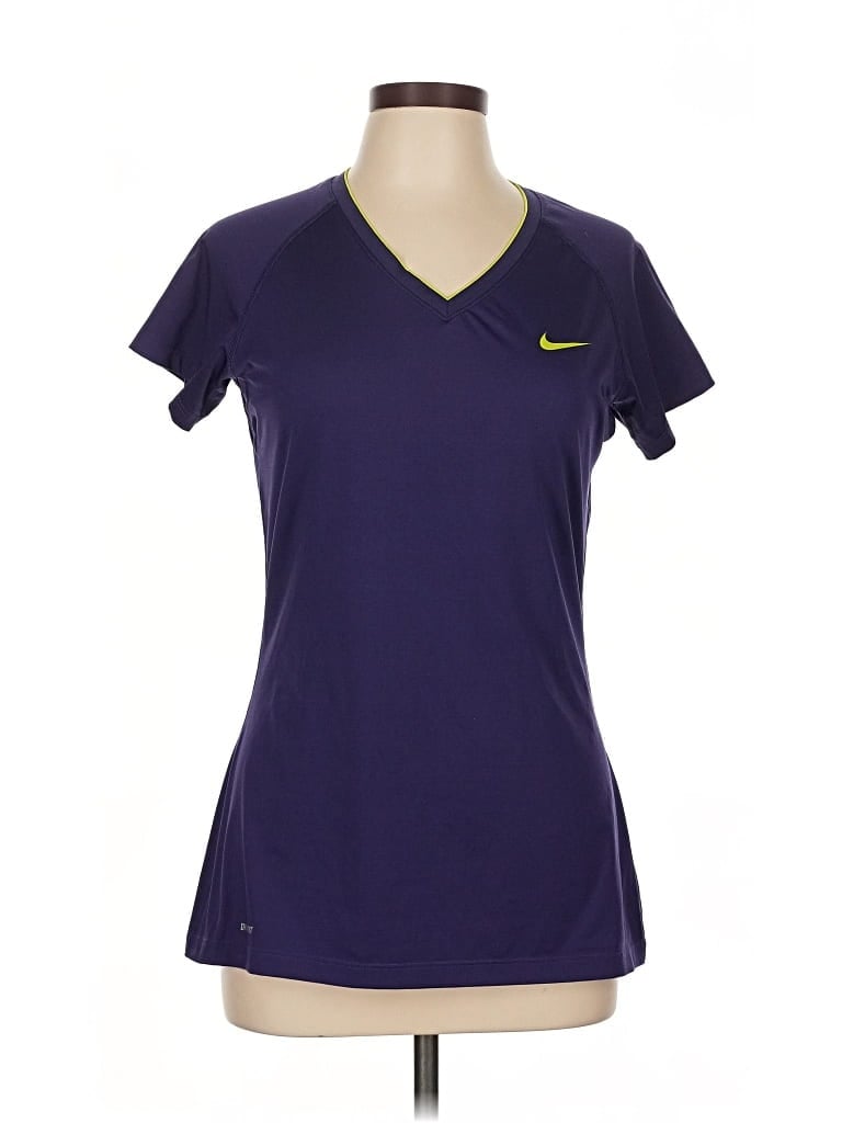 Pre-owned Nike Active T-shirt In Purple