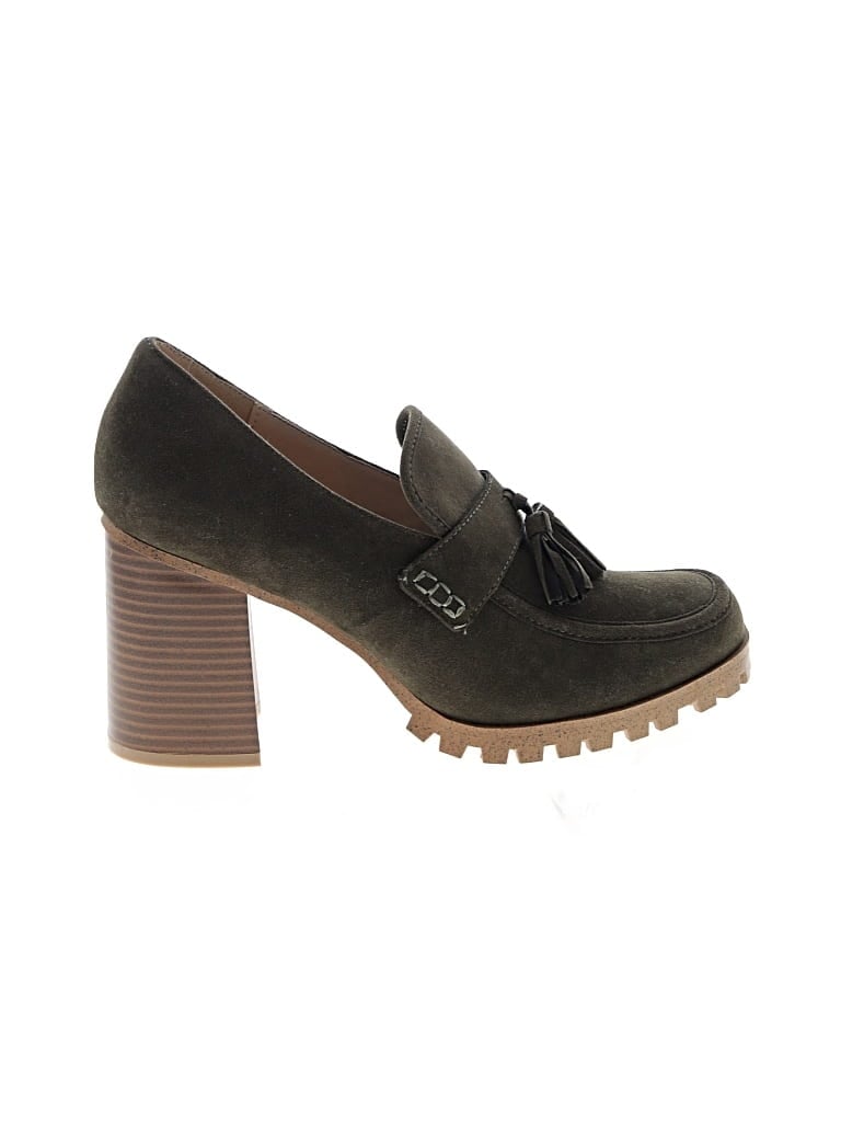 Pre-owned Just Fab Heels In Green