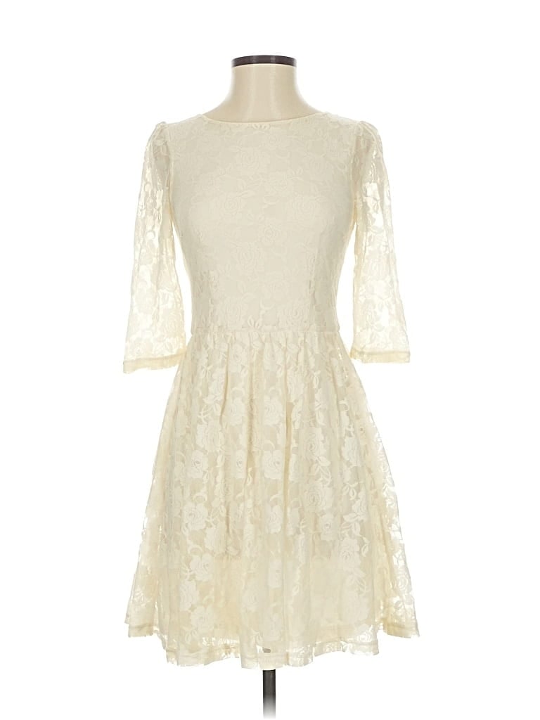 Pre-owned Gianni Bini Cocktail Dress In White