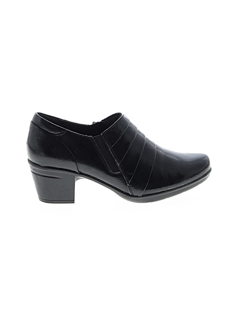Pre-owned Clarks Ankle Boots In Black