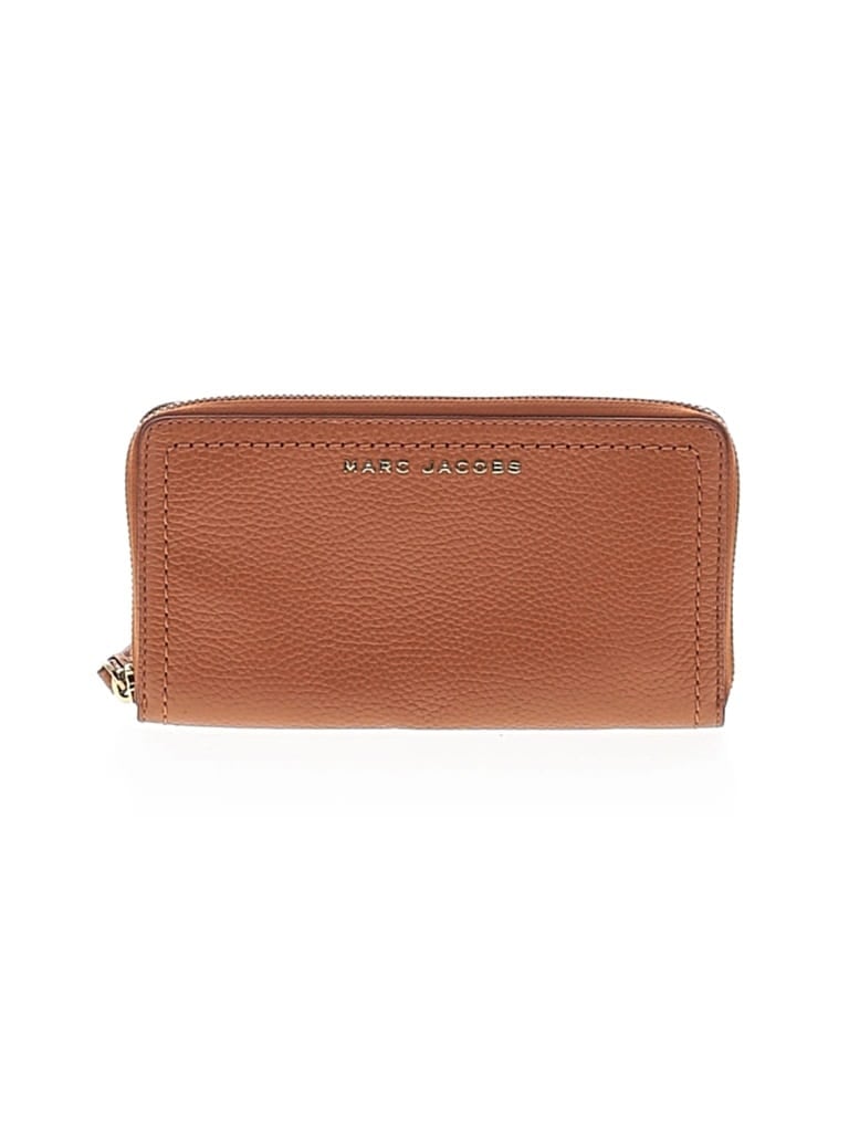 Pre-owned Marc Jacobs Leather Wristlet In Brown