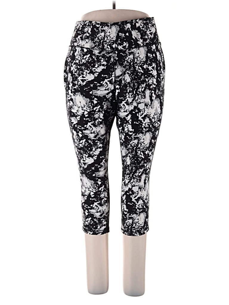 Pre-owned Livi Active Pants In Black