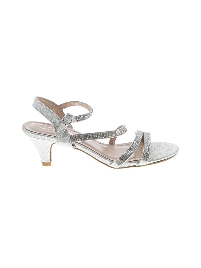 Pre-owned Forever Sandals In Silver
